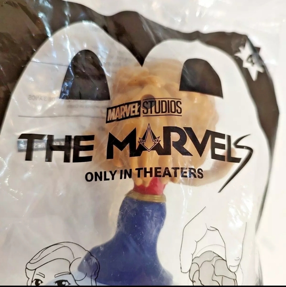 Marvel Studios The Marvels Princess Carol McDonald's Happy Meal Twisting Toy - Picture 7 of 12